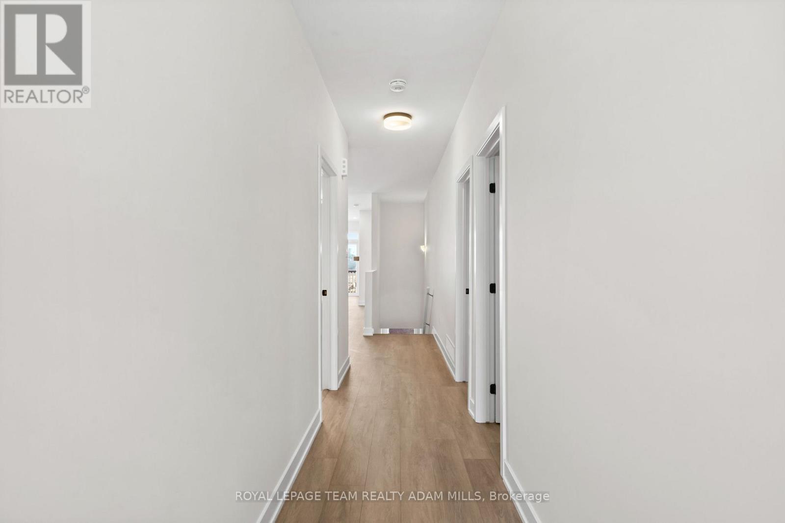 1047 Moore Street, Brockville, ON - Indoor Photo Showing Other Room