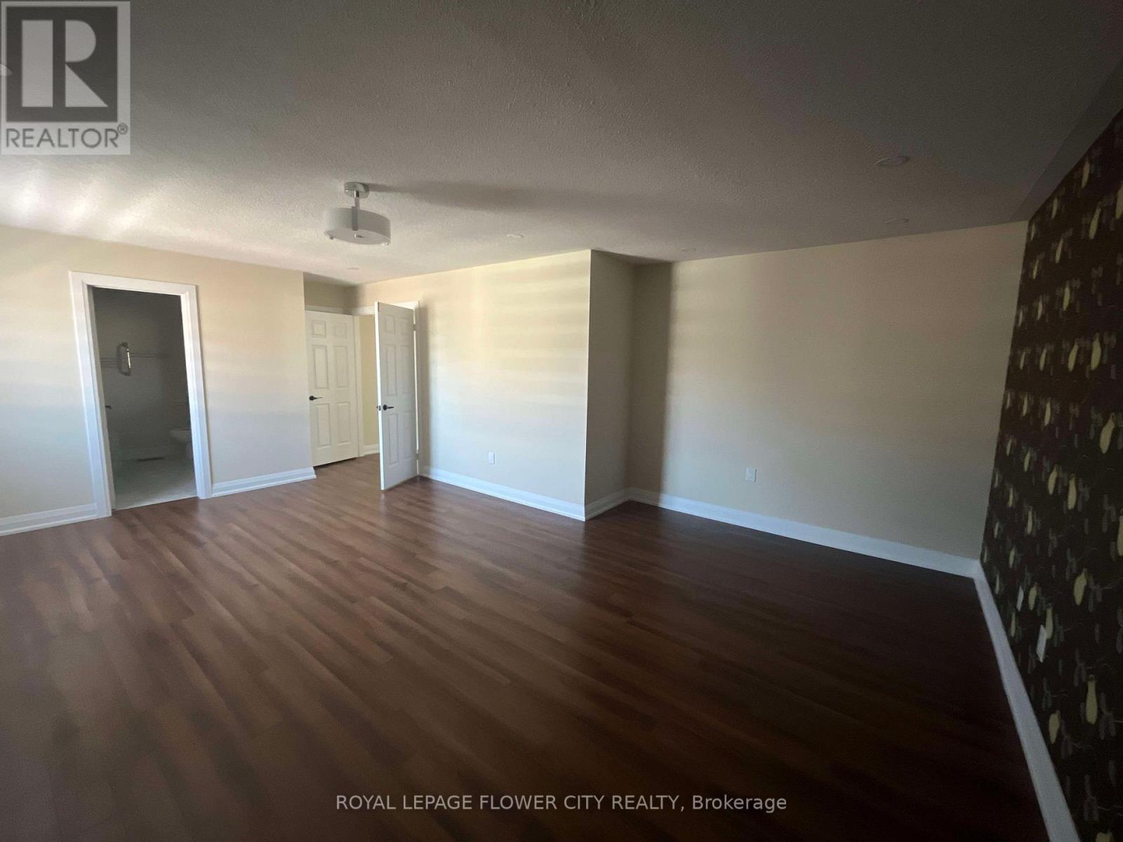 20 Four Seasons Circle, Brampton, ON - Indoor Photo Showing Other Room