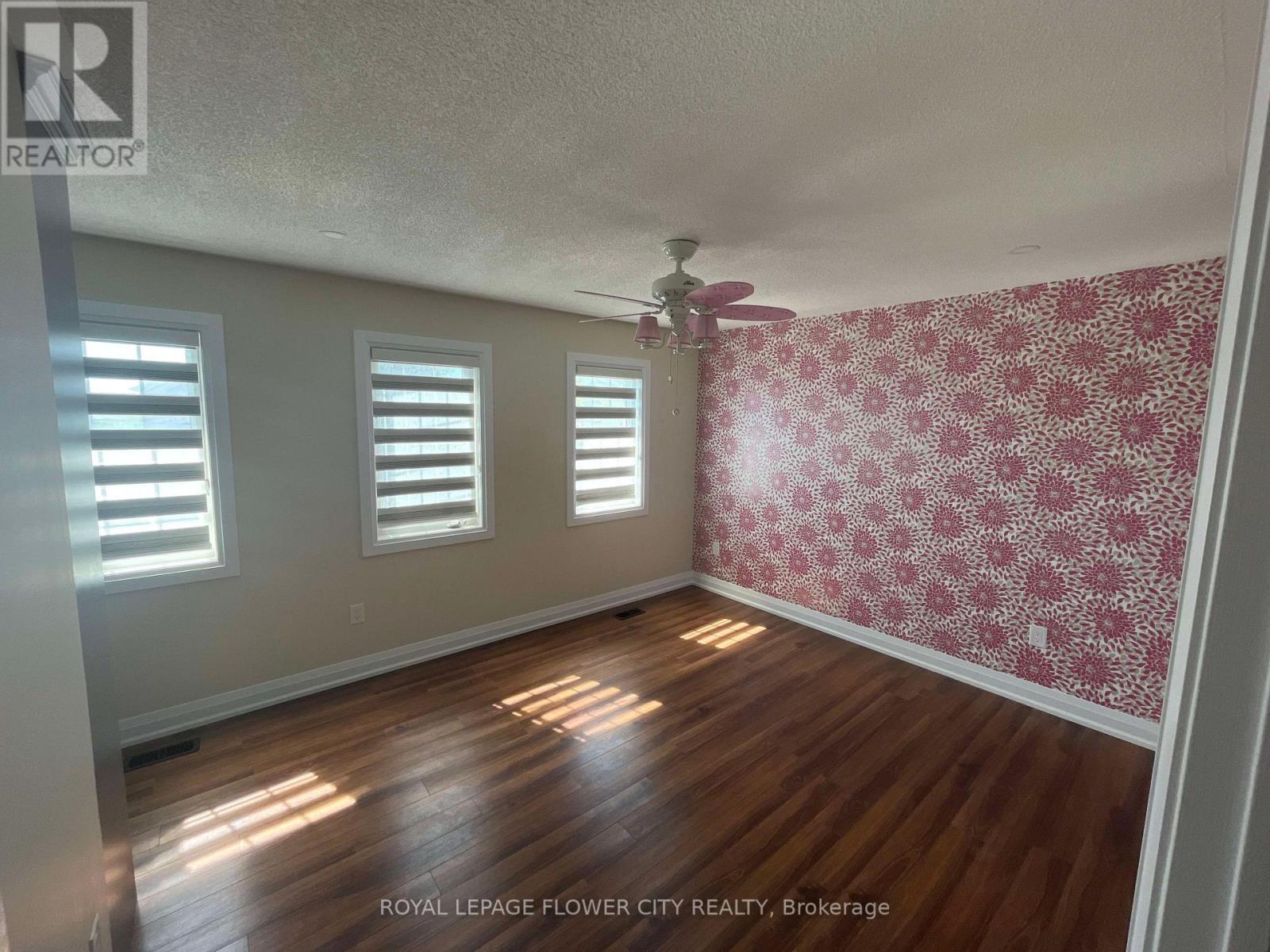 20 Four Seasons Circle, Brampton, ON - Indoor Photo Showing Other Room