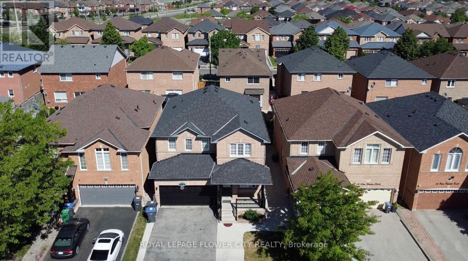 20 Four Seasons Circle, Brampton, ON - Outdoor