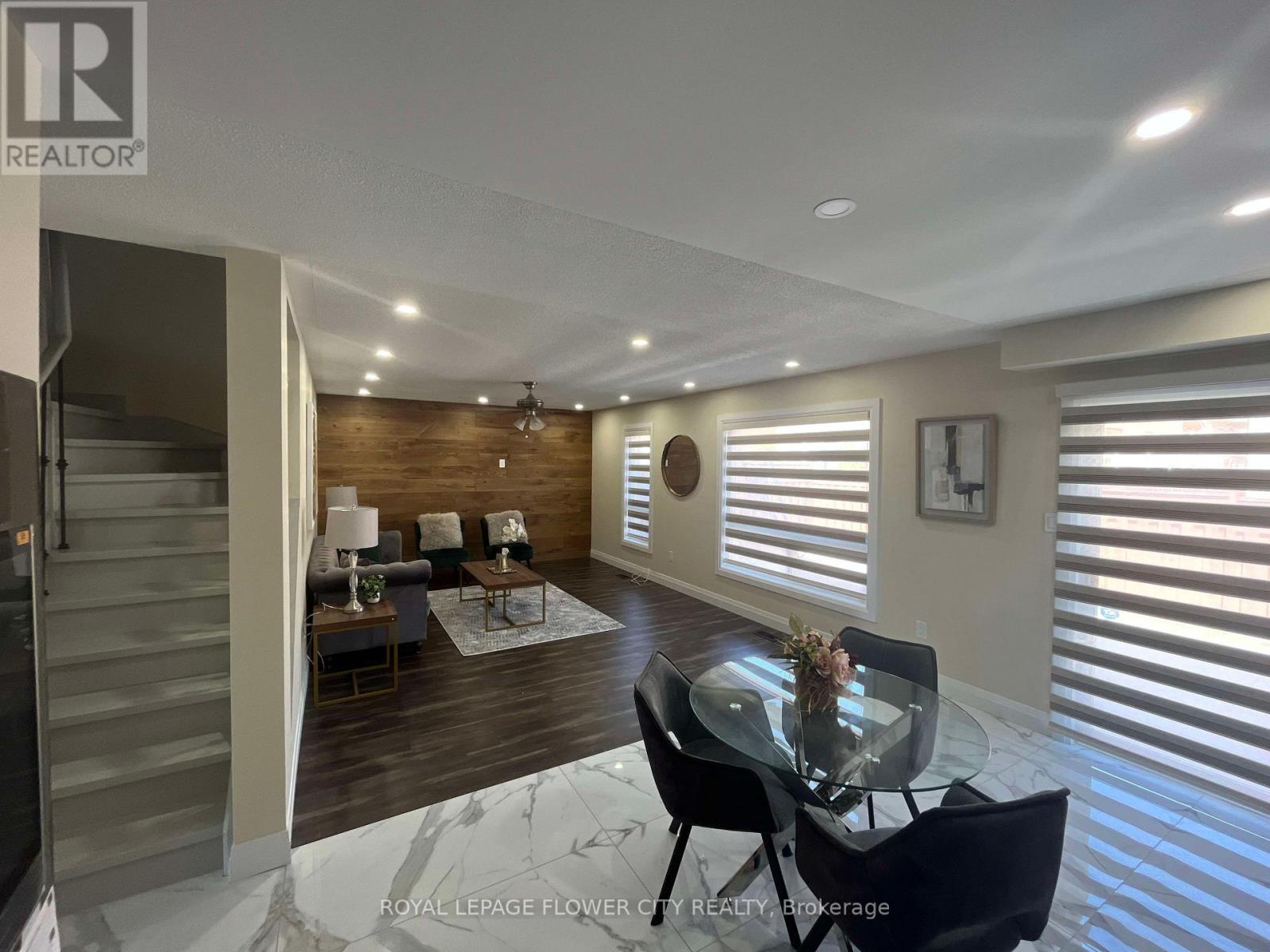 20 Four Seasons Circle, Brampton, ON - Indoor