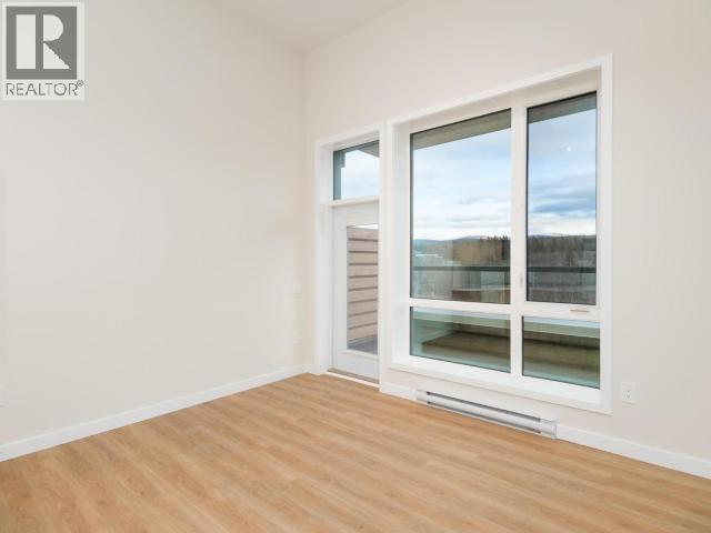 301-202 Lowe Street, Whitehorse, YT - Indoor Photo Showing Other Room