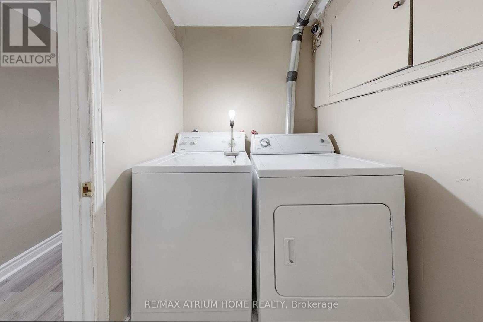 3 Plumbrook Crescent, Toronto, ON - Indoor Photo Showing Laundry Room