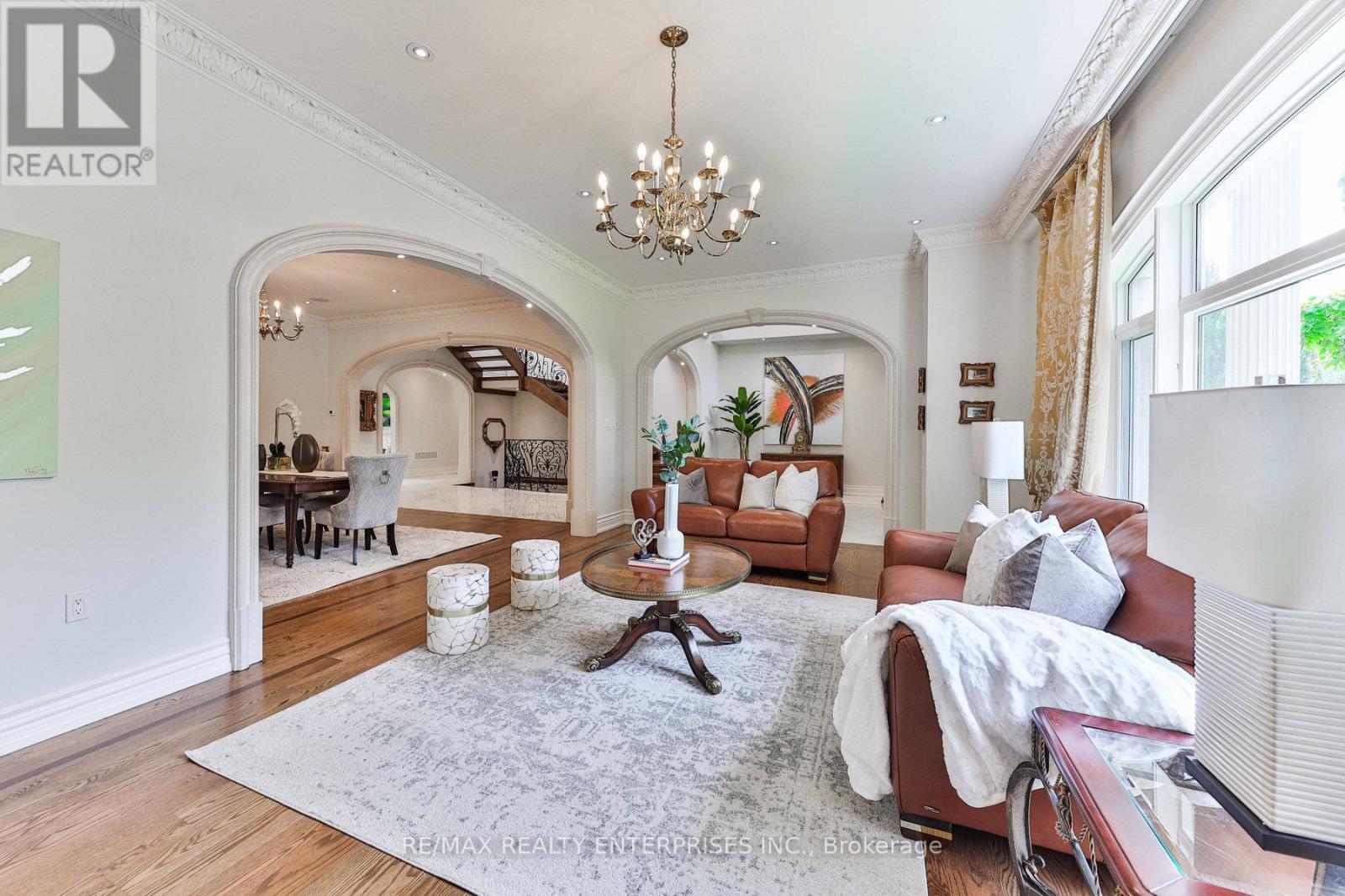 1511 Broadmoor Avenue, Mississauga, ON - Indoor Photo Showing Other Room