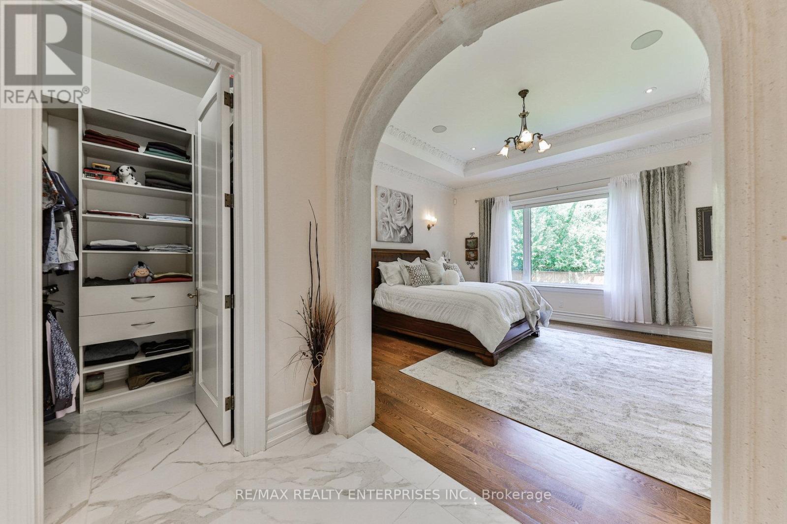 1511 Broadmoor Avenue, Mississauga, ON - Indoor Photo Showing Bedroom