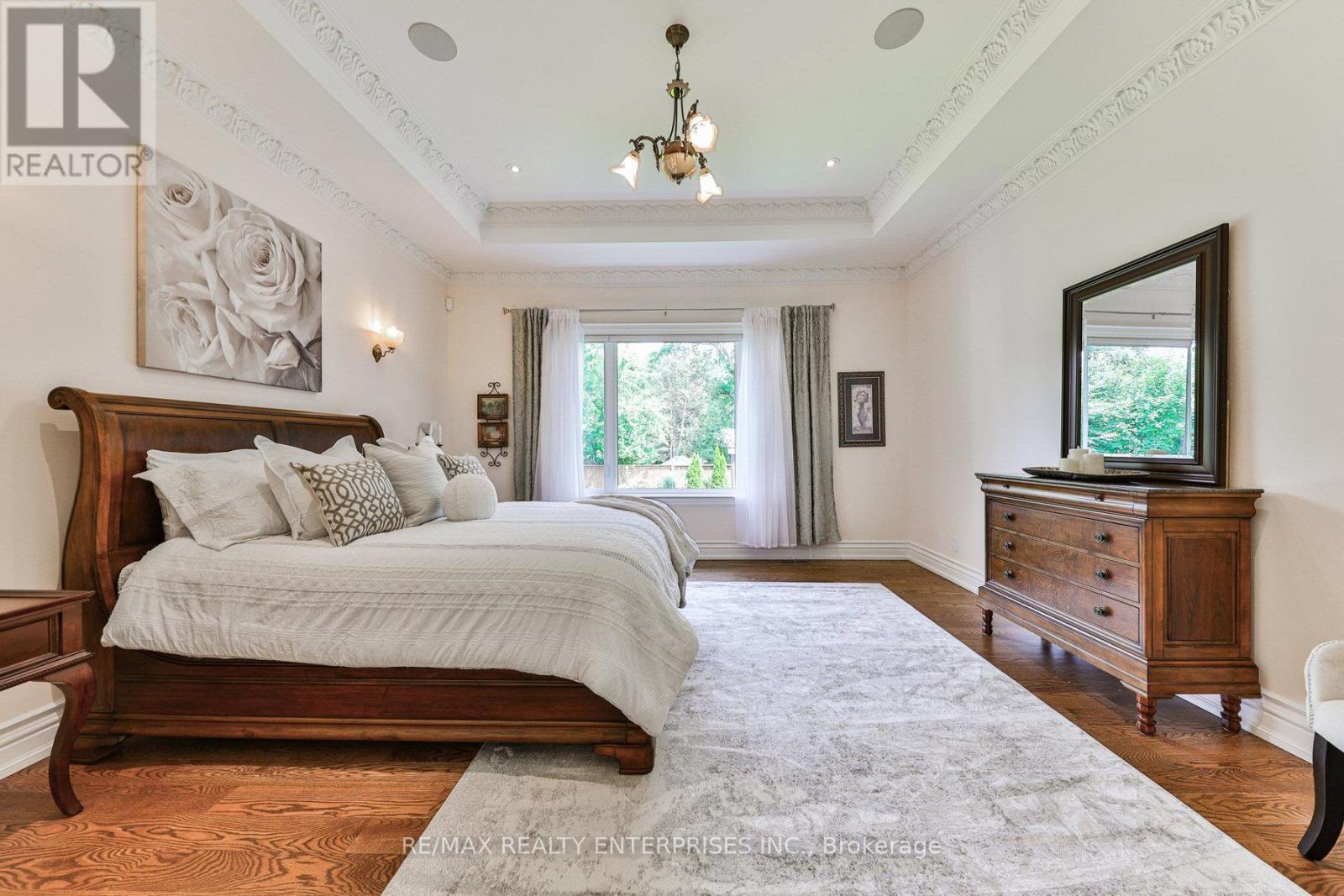 1511 Broadmoor Avenue, Mississauga, ON - Indoor Photo Showing Bedroom