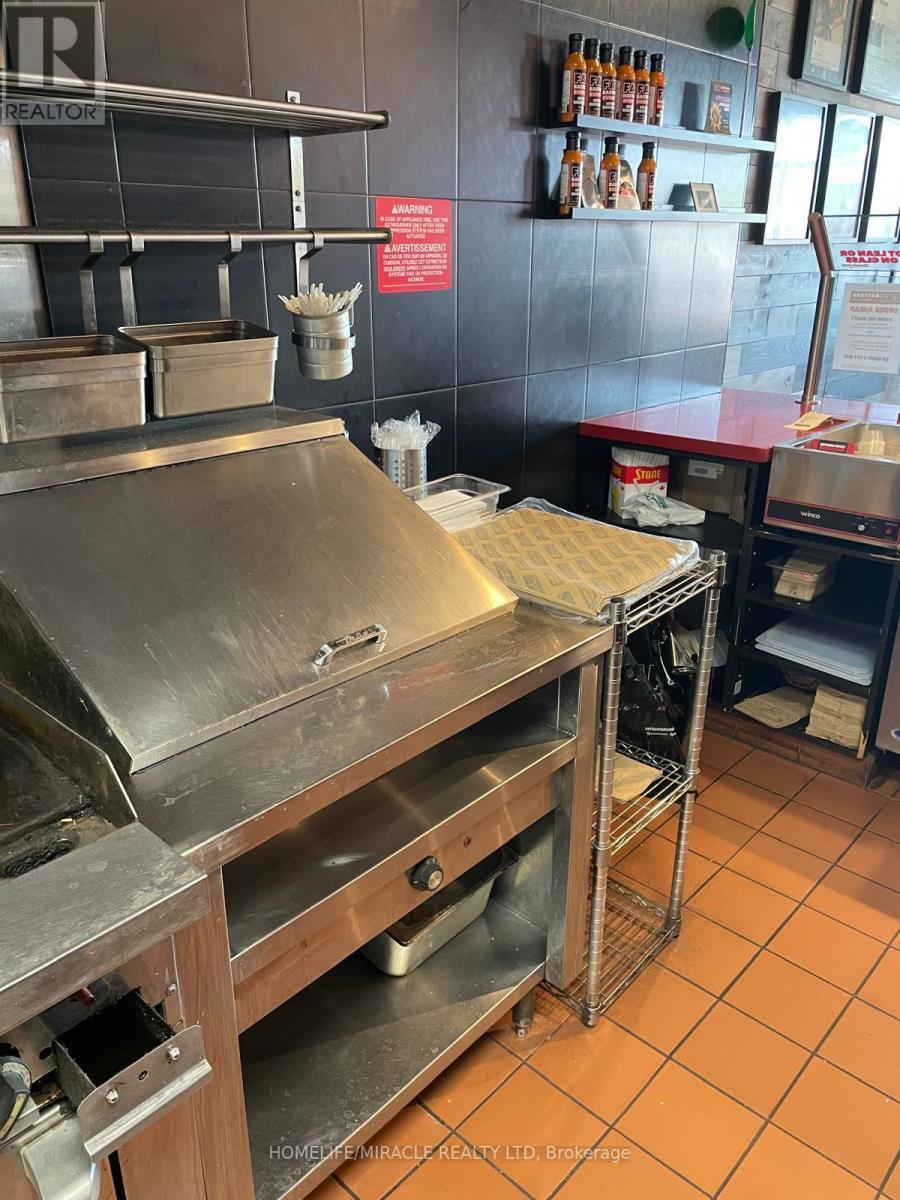 4 - 1403 King Street E, Clarington, ON