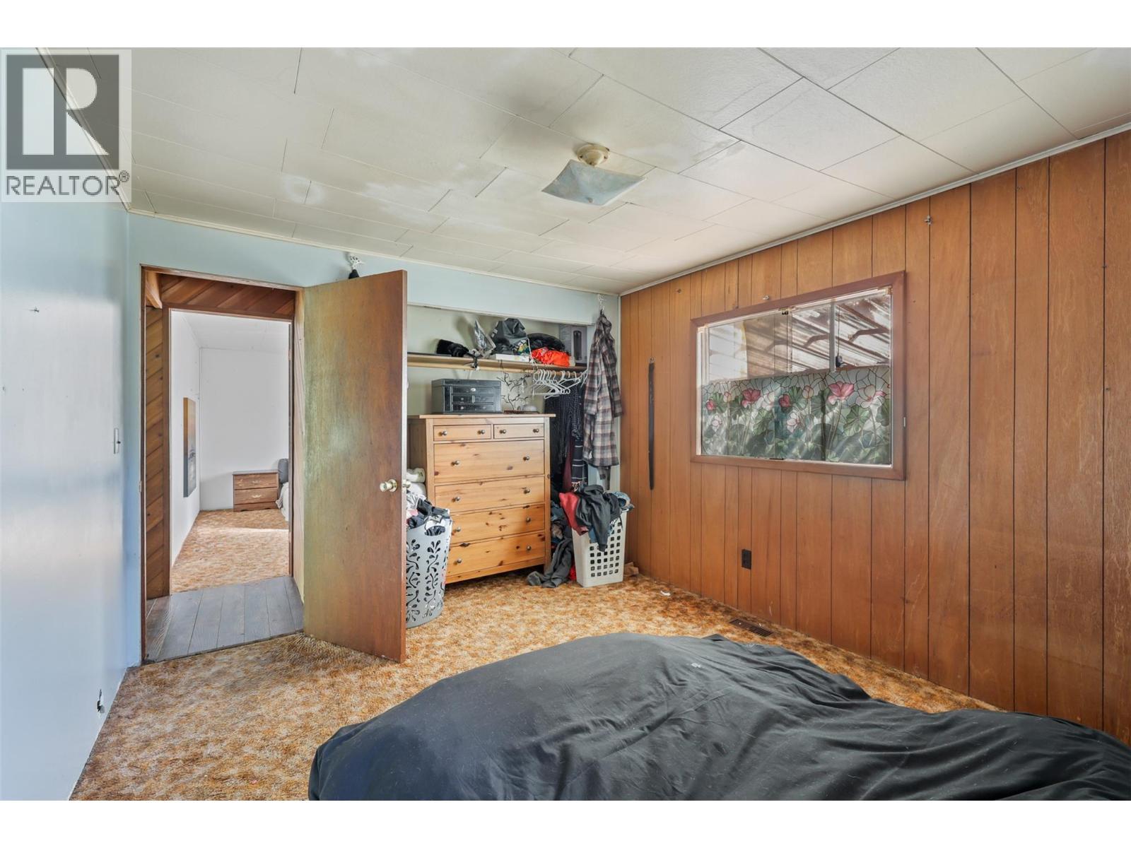 1012 Addison Road, Tappen, BC - Indoor