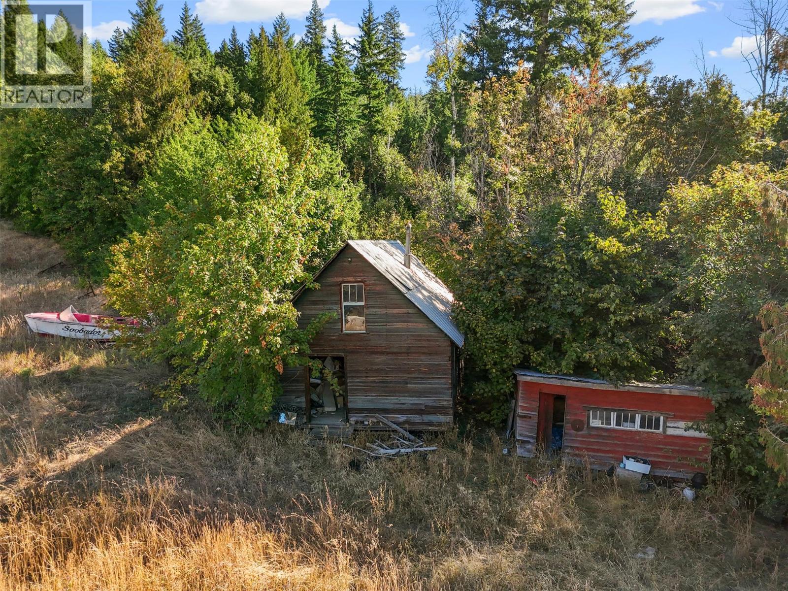 1012 Addison Road, Tappen, BC - Outdoor