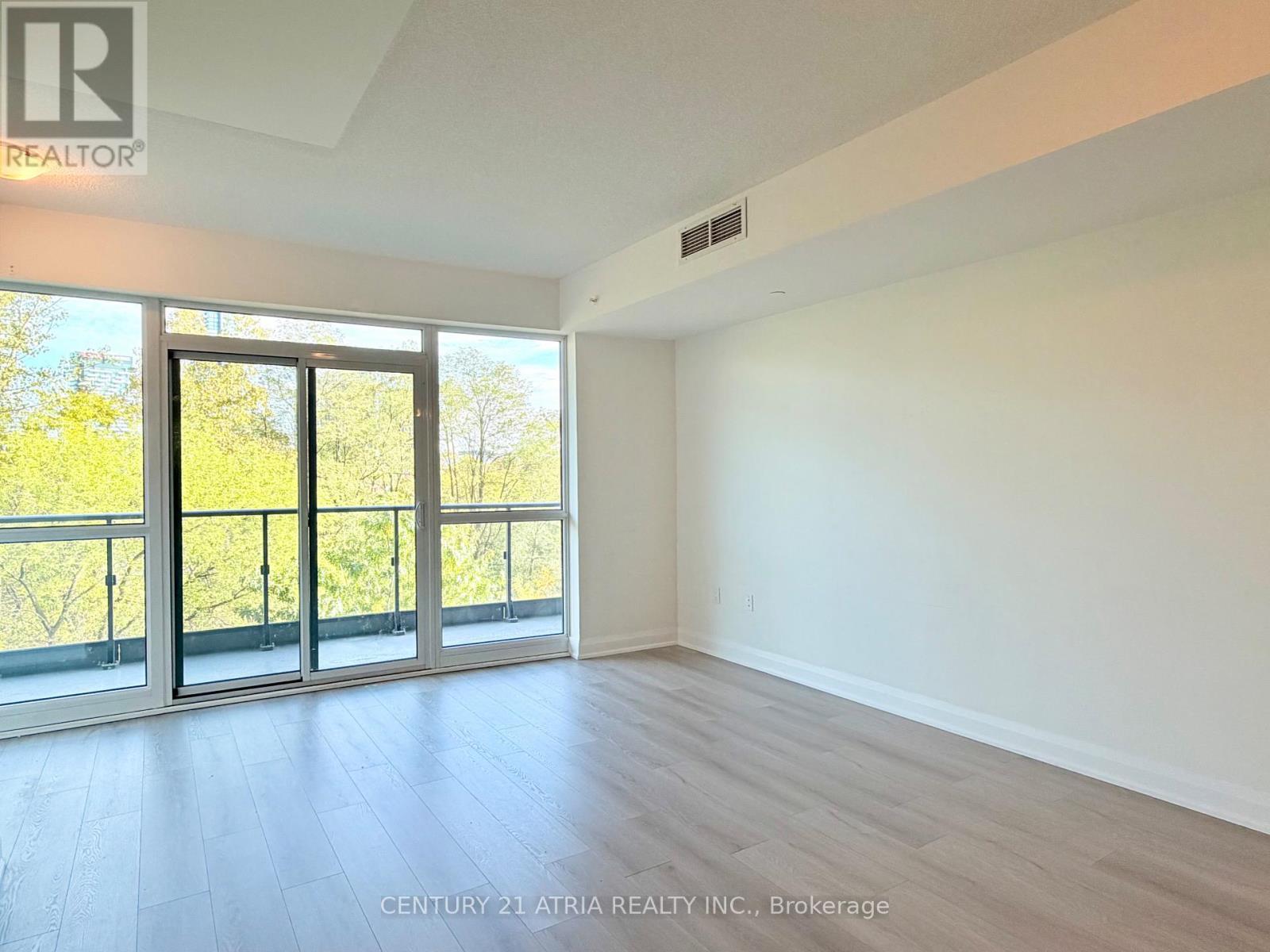 201 - 160 Vanderhoof Avenue, Toronto, ON - Indoor Photo Showing Other Room