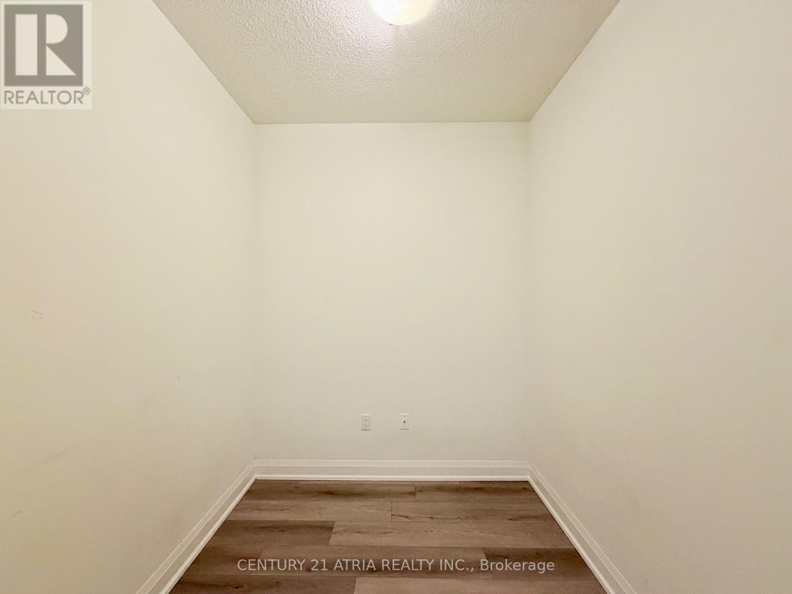 201 - 160 Vanderhoof Avenue, Toronto, ON - Indoor Photo Showing Other Room