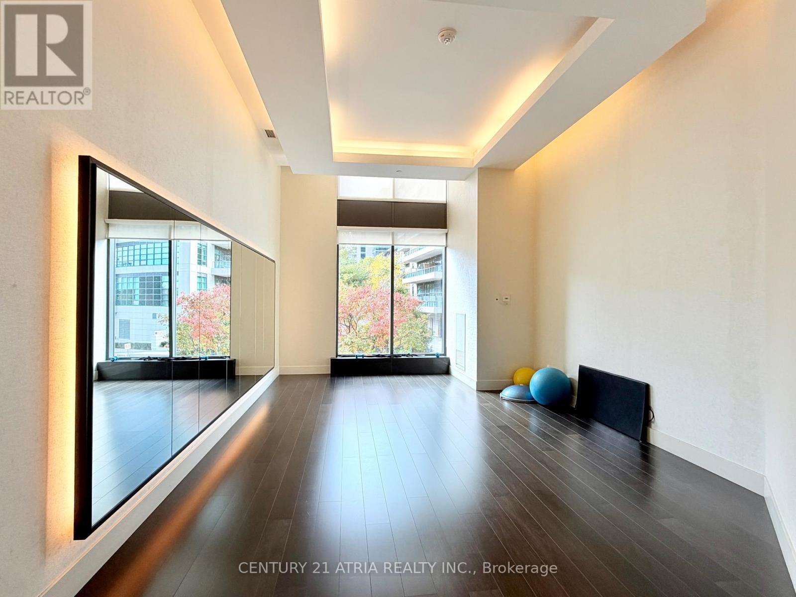 201 - 160 Vanderhoof Avenue, Toronto, ON - Indoor Photo Showing Other Room