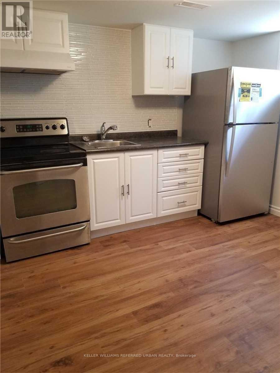A - 173 Overbrook Place, Toronto, ON - Indoor Photo Showing Kitchen