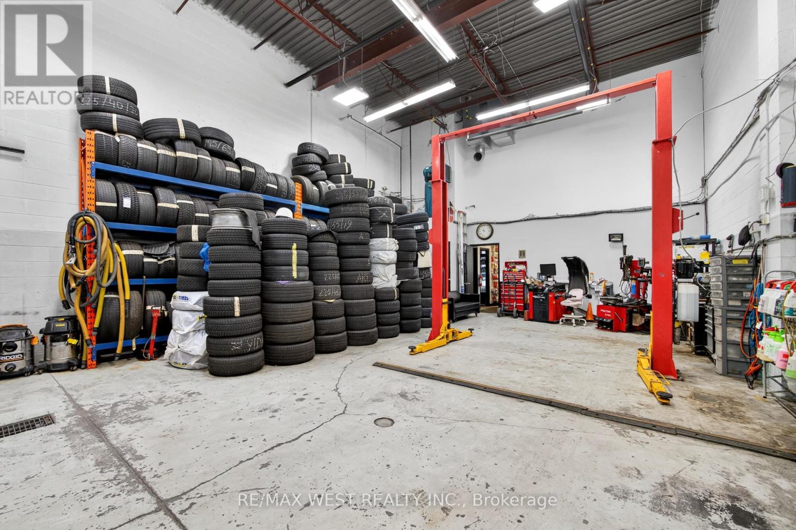 26 - 131 Citation Drive, Vaughan, ON