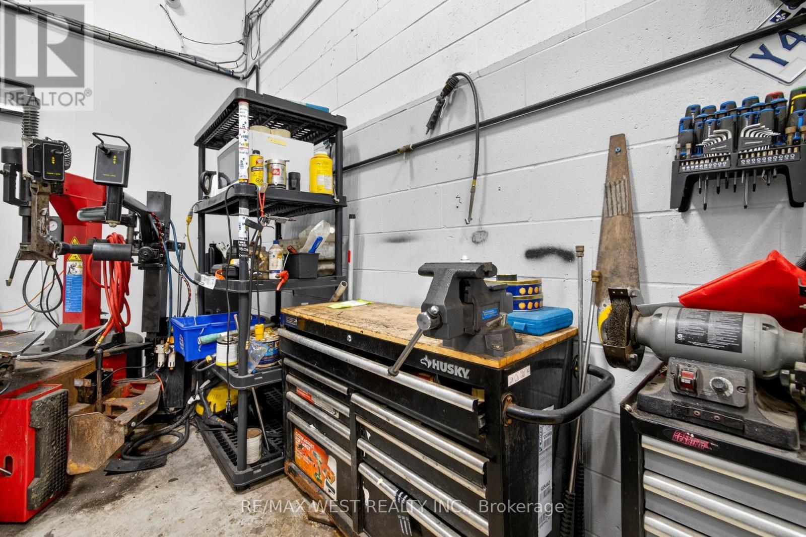 26 - 131 Citation Drive, Vaughan, ON