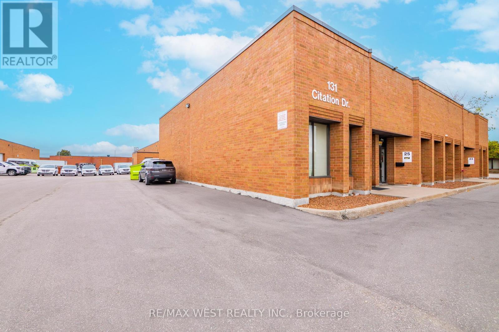 26 - 131 Citation Drive, Vaughan, ON