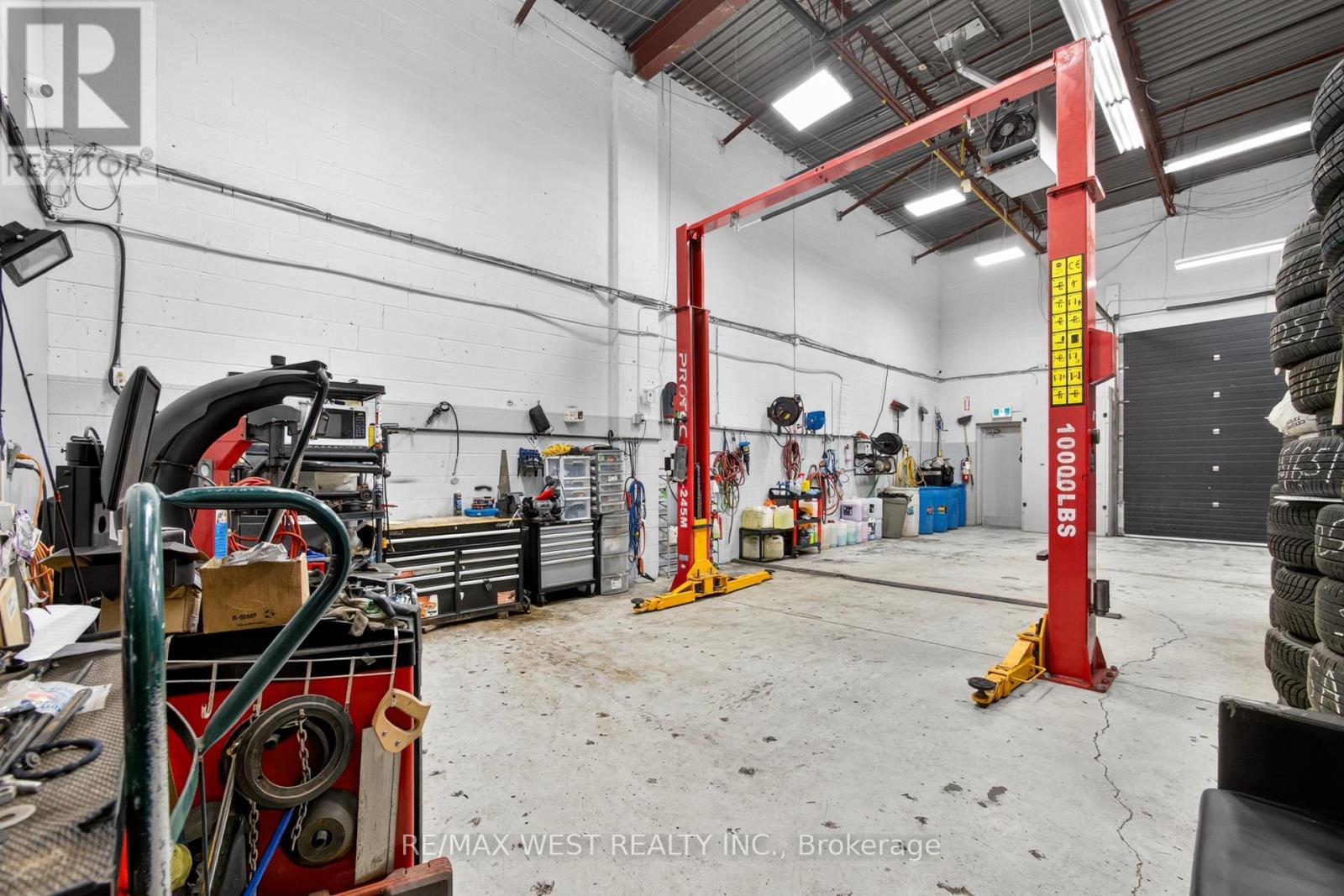 26 - 131 Citation Drive, Vaughan, ON