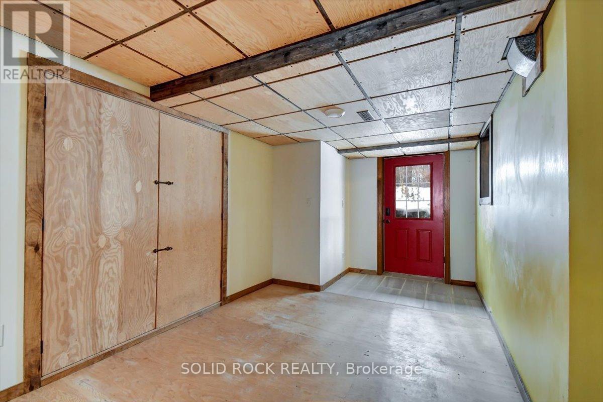 Basement with walkout - 132 Beaver Creek Road, Marmora And Lake (Marmora Ward), ON - Indoor Photo Showing Other Room