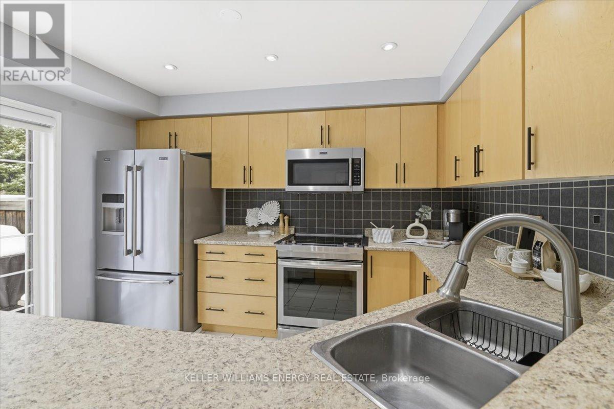 52 Elliottglen Drive, Ajax (Northeast Ajax), ON - Indoor Photo Showing Kitchen With Double Sink