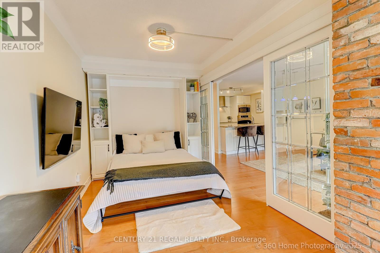 308 - 2267 Lake Shore Boulevard W, Toronto, ON - Indoor Photo Showing Bedroom