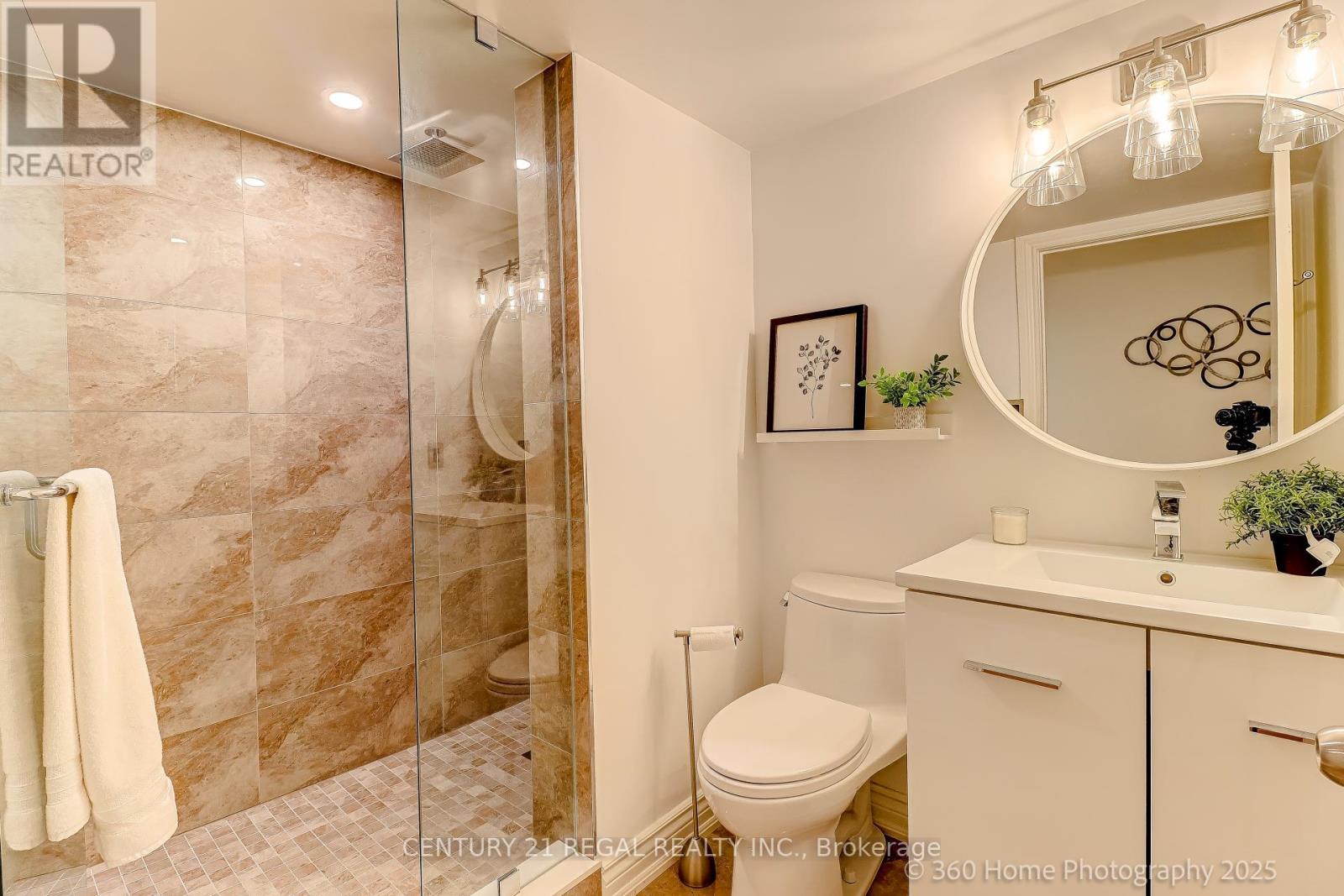 308 - 2267 Lake Shore Boulevard W, Toronto, ON - Indoor Photo Showing Bathroom