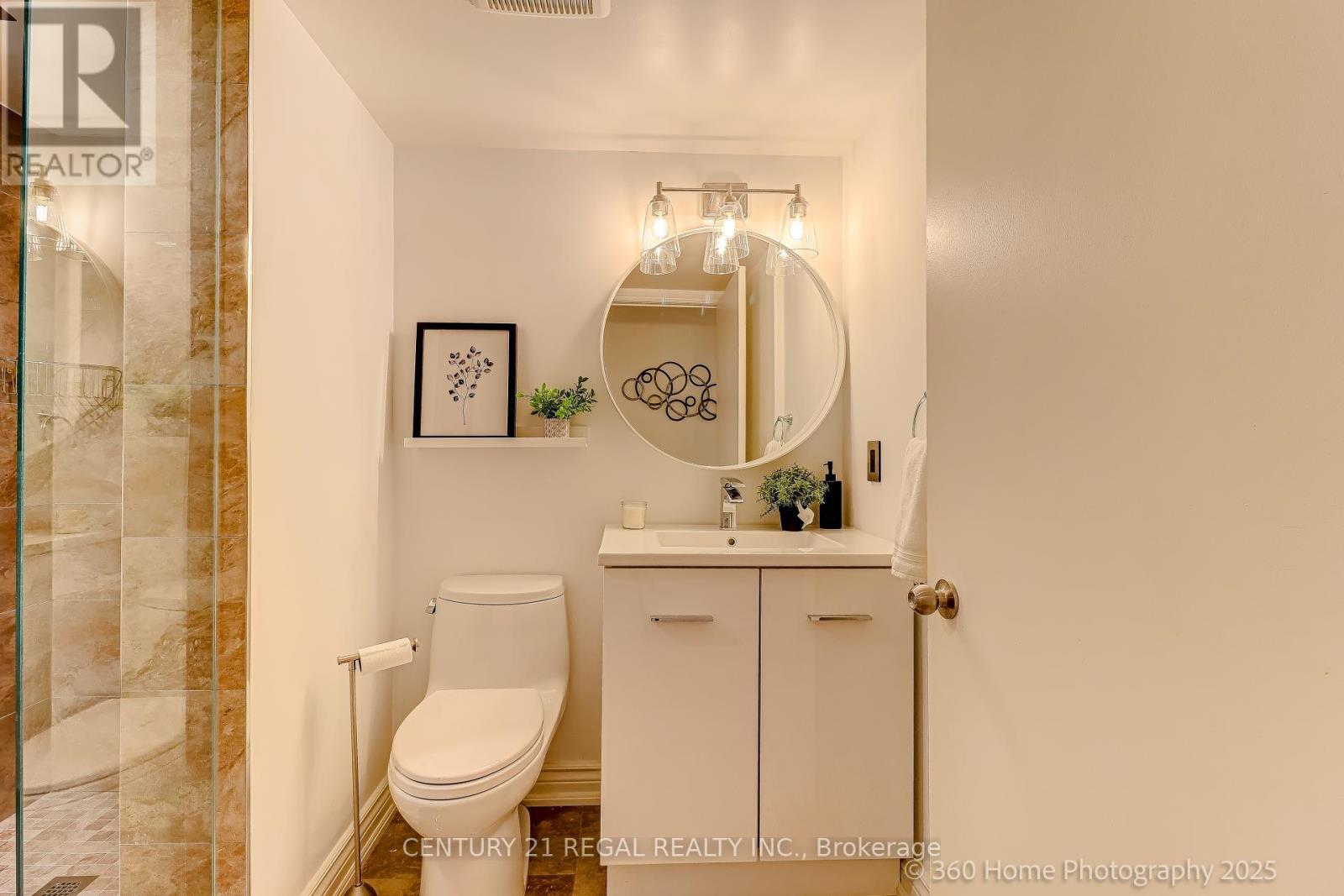 308 - 2267 Lake Shore Boulevard W, Toronto, ON - Indoor Photo Showing Bathroom