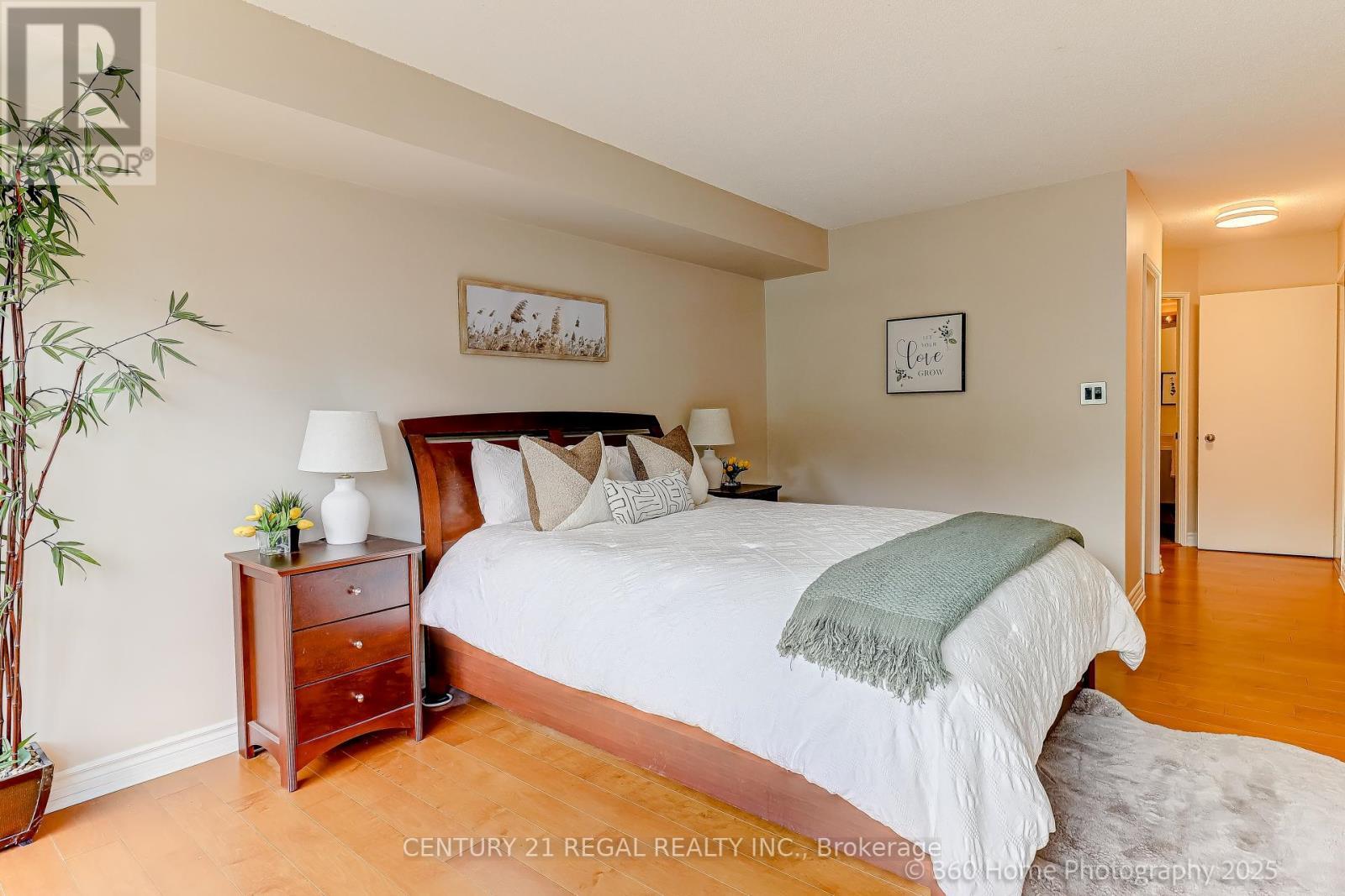 308 - 2267 Lake Shore Boulevard W, Toronto, ON - Indoor Photo Showing Bedroom