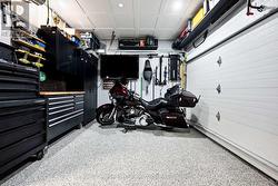 Garage -