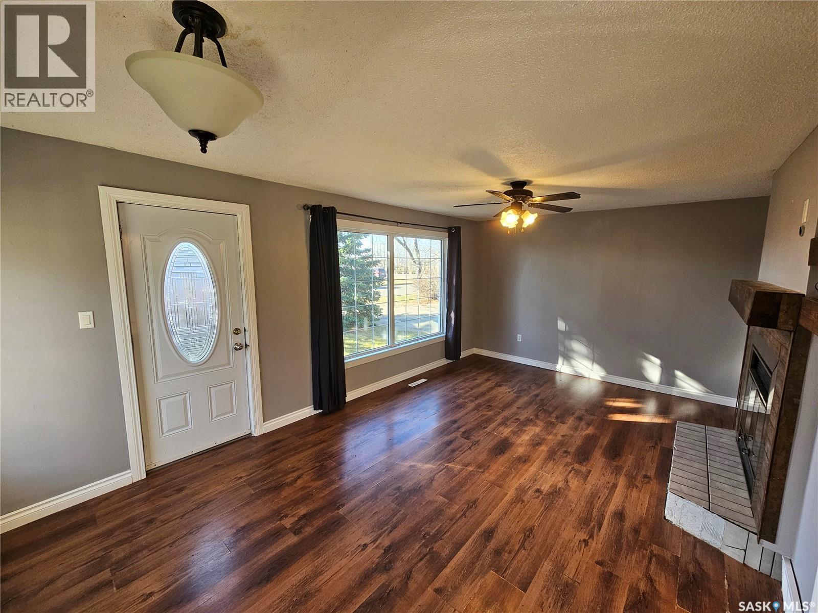 503 Souris Avenue E, Carlyle, SK - Indoor Photo Showing Other Room