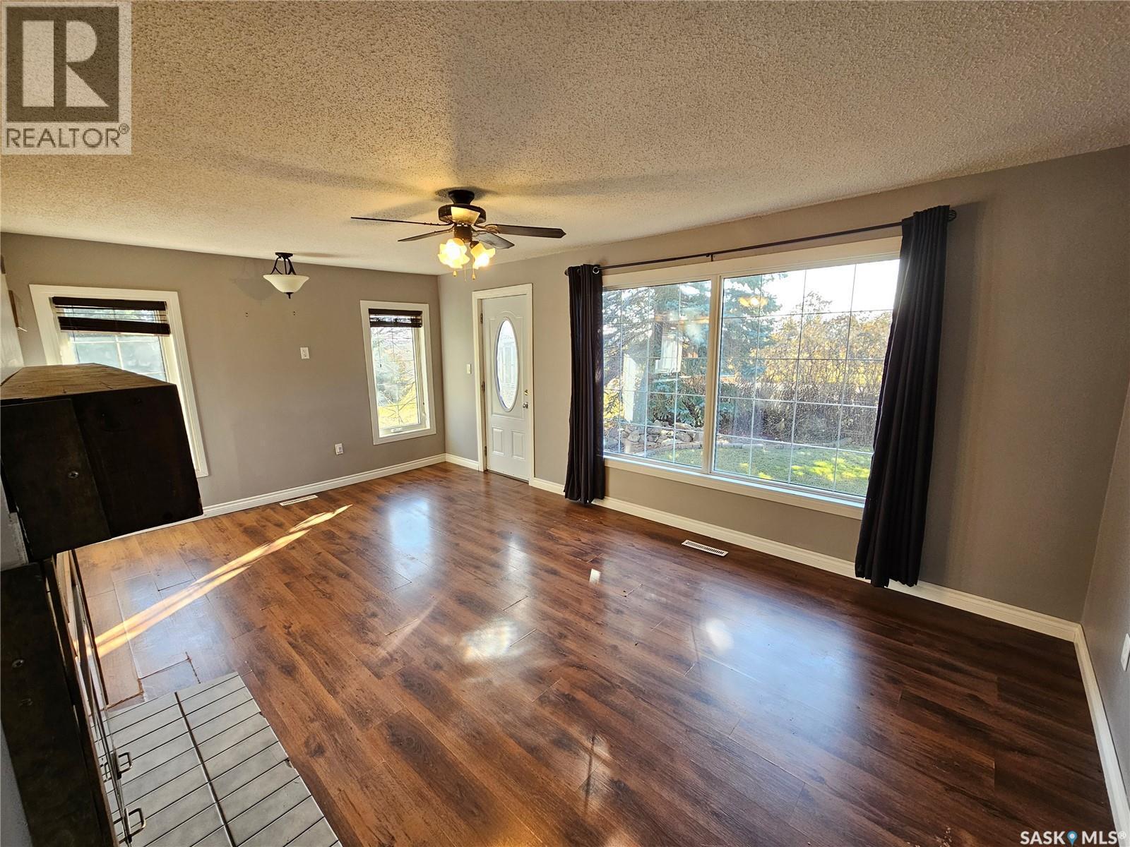 503 Souris Avenue E, Carlyle, SK - Indoor Photo Showing Other Room