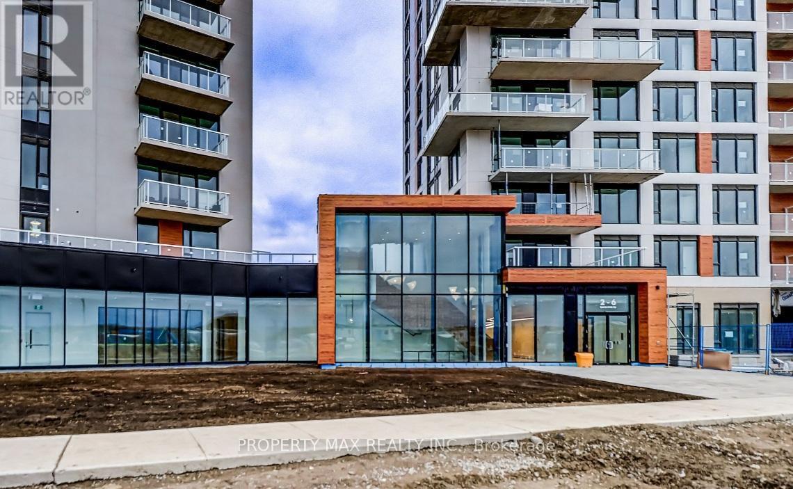 728 - 2 David Eyer Road, Richmond Hill, ON - Outdoor With Balcony With Facade