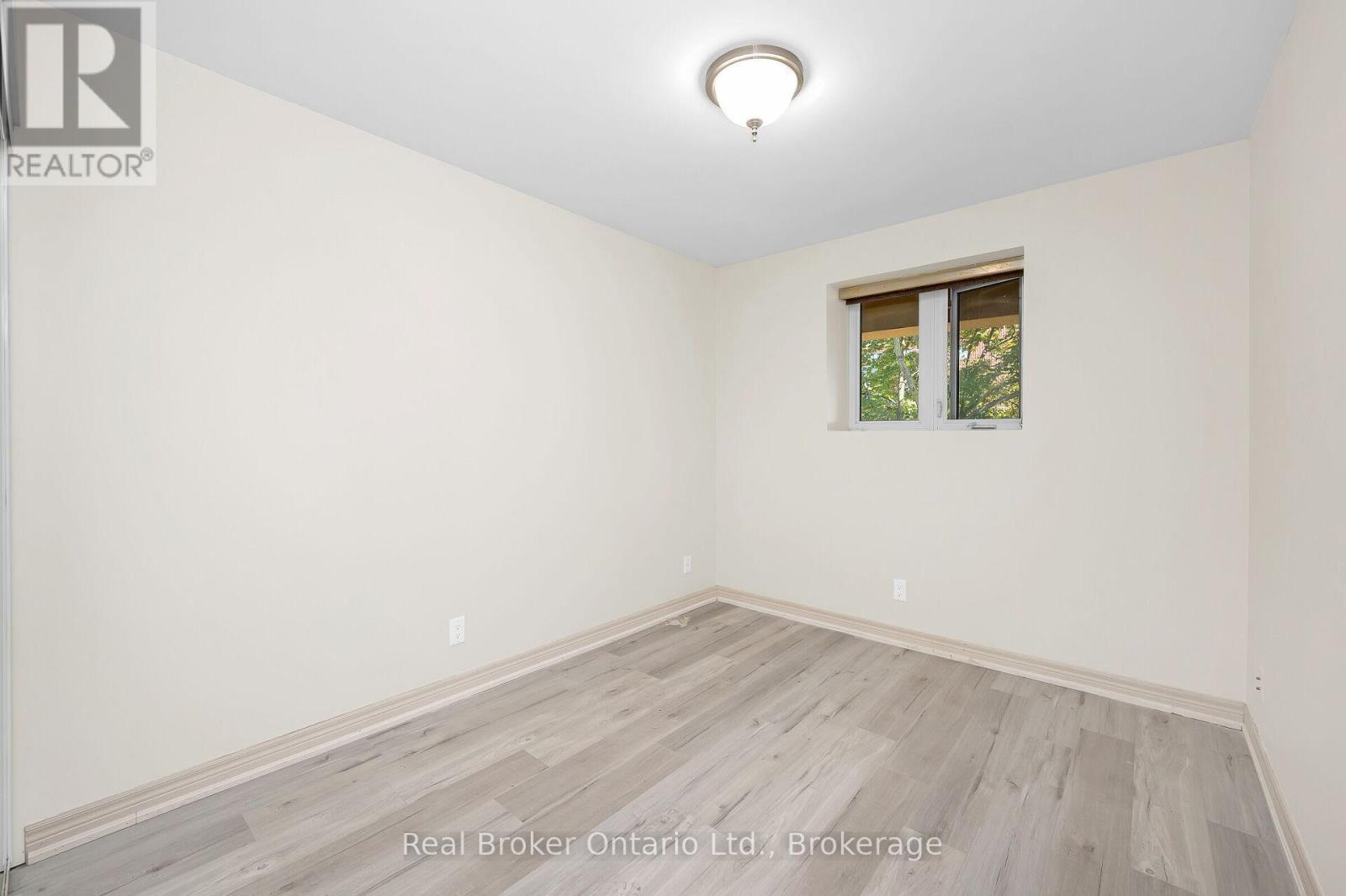303 - 1212 Fennell Avenue E, Hamilton (Huntington), ON - Indoor Photo Showing Other Room