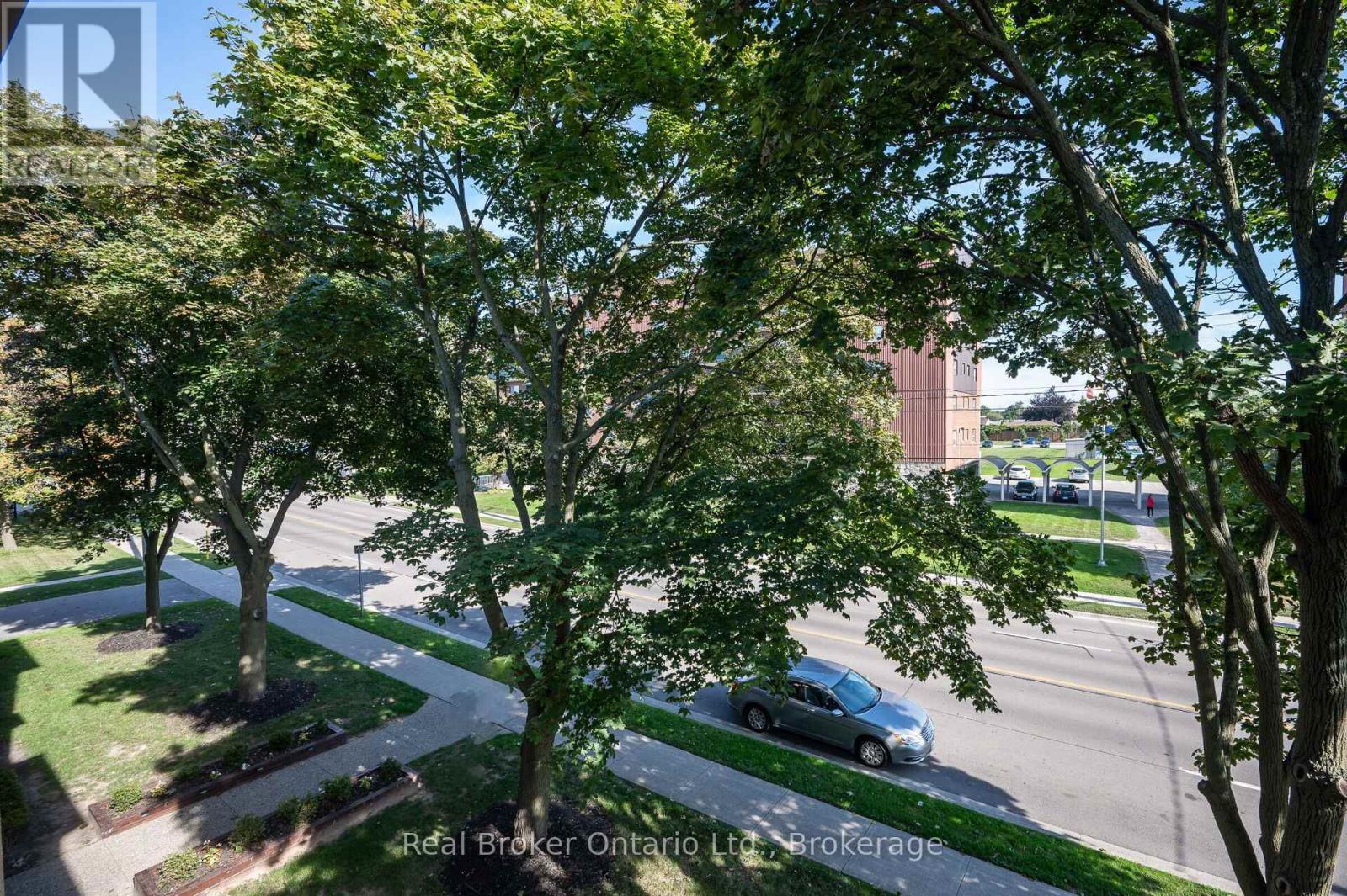 303 - 1212 Fennell Avenue E, Hamilton (Huntington), ON - Outdoor With View