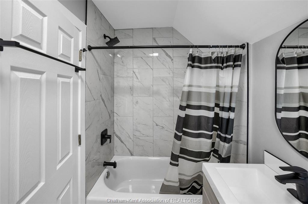 217 Selkirk Street, Chatham, ON