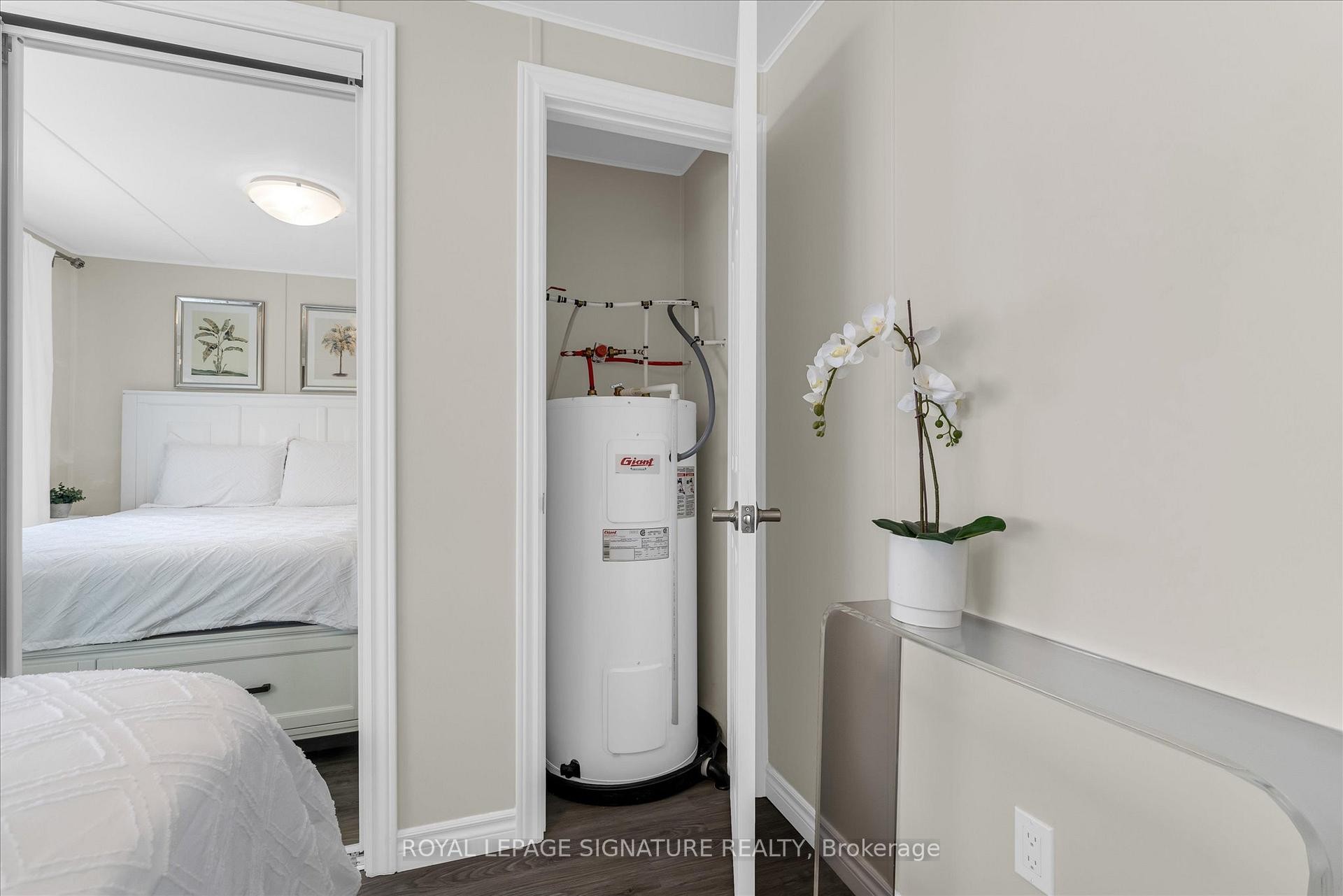 40 Hillside-1294 8Th Concession Road W, Hamilton, ON