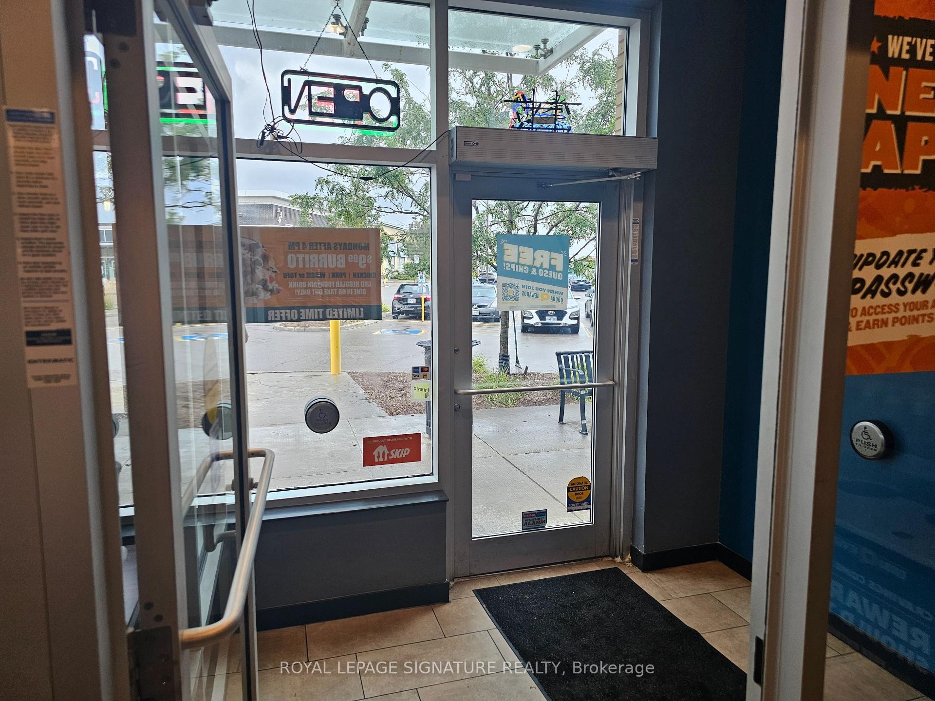 L-10 Manitou Drive, Kitchener, ON