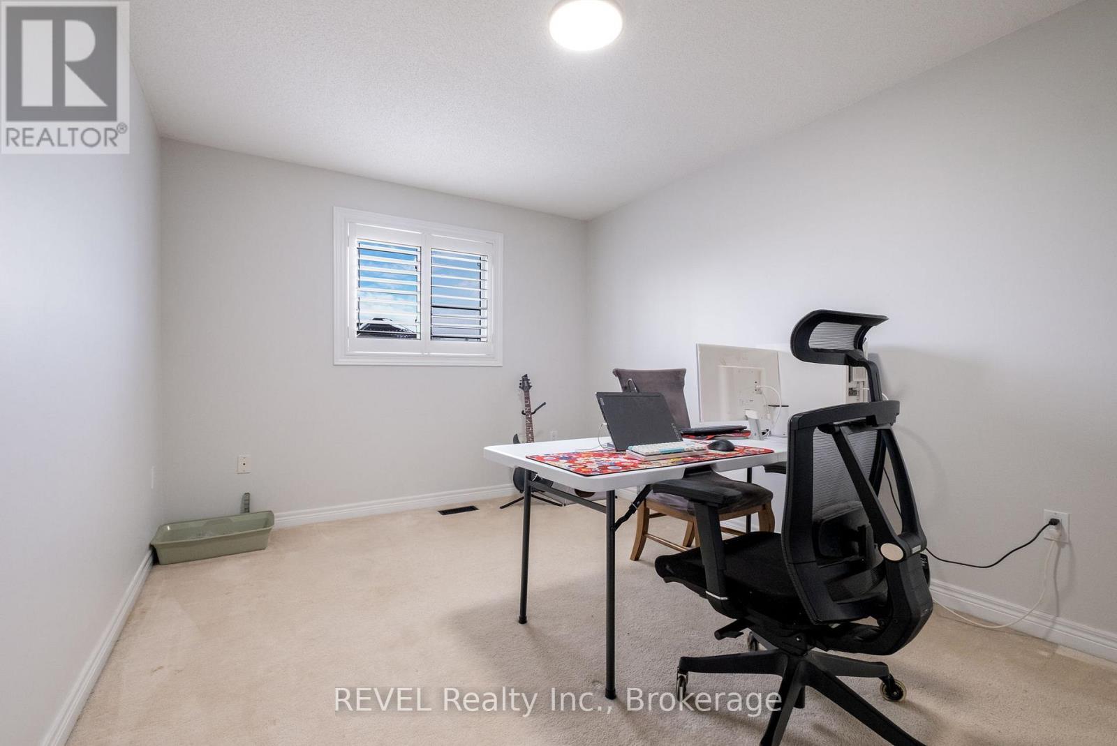 29 Springbreeze Heights, Hamilton (Stoney Creek), ON - Indoor Photo Showing Office