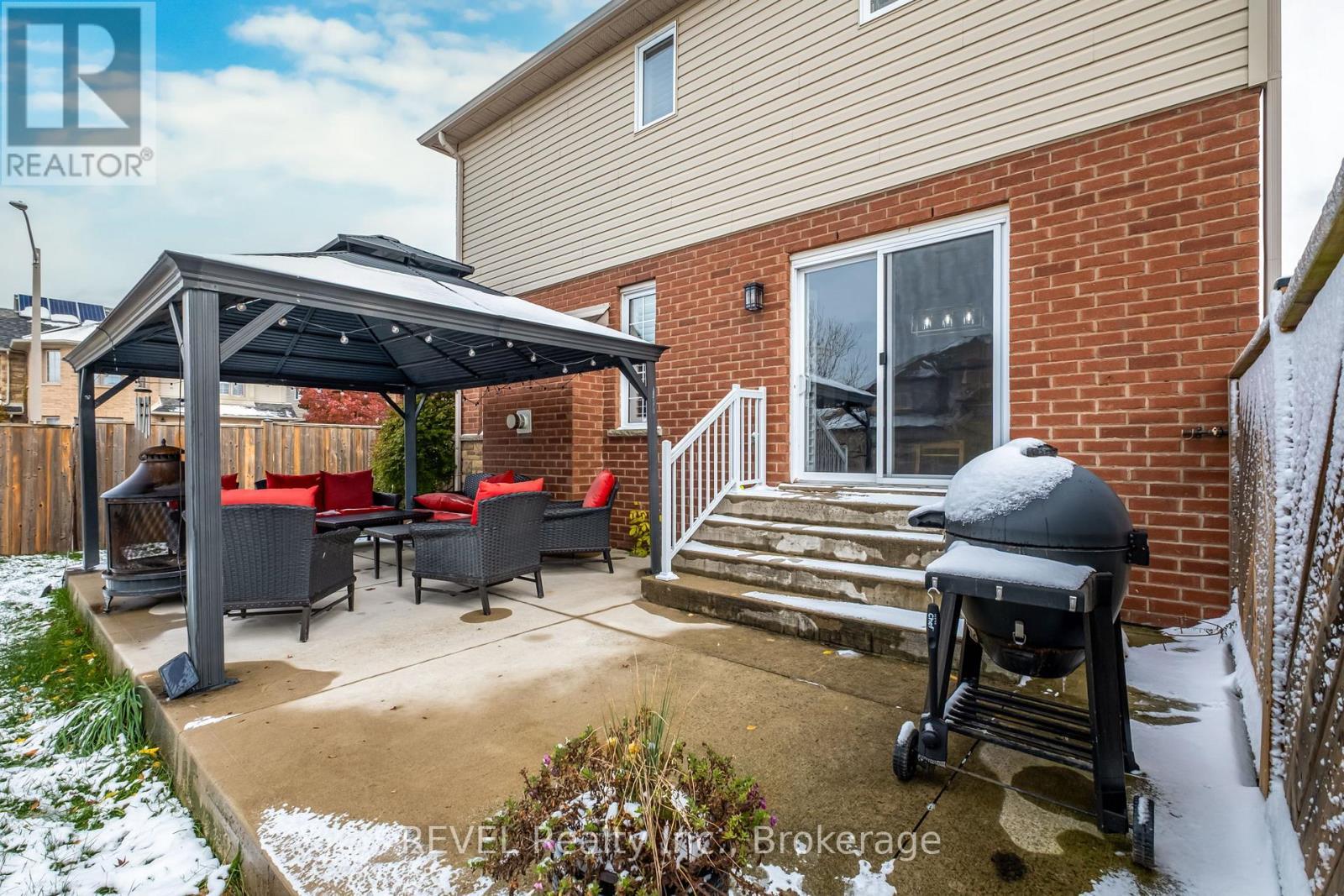 29 Springbreeze Heights, Hamilton (Stoney Creek), ON - Outdoor With Deck Patio Veranda With Exterior