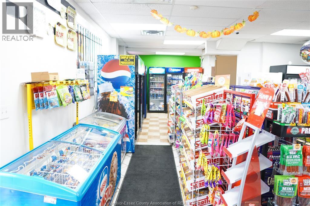 1086-1090 Felix, Windsor, ON