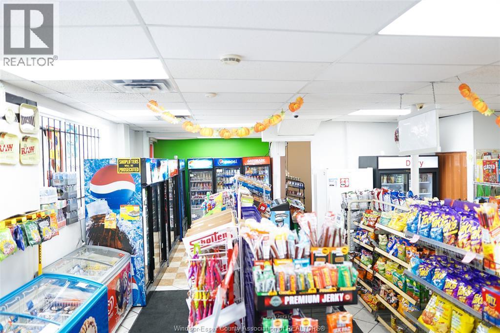 1086-1090 Felix, Windsor, ON