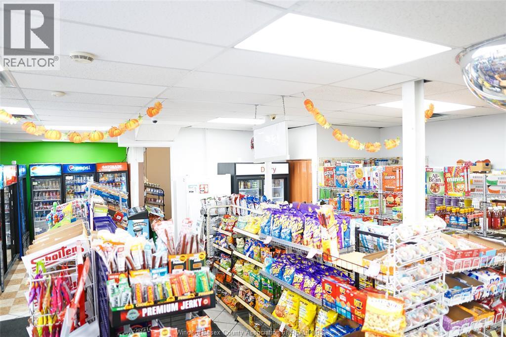 1086-1090 Felix, Windsor, ON