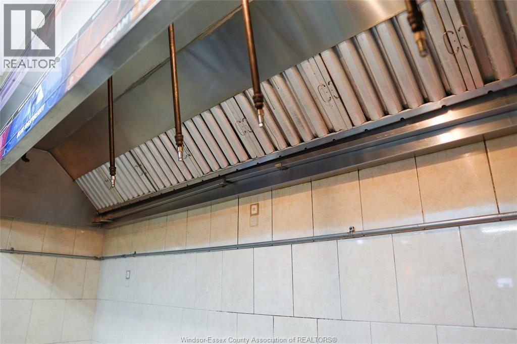 1086-1090 Felix, Windsor, ON