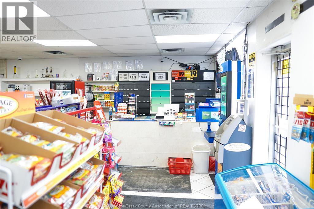 1086-1090 Felix, Windsor, ON