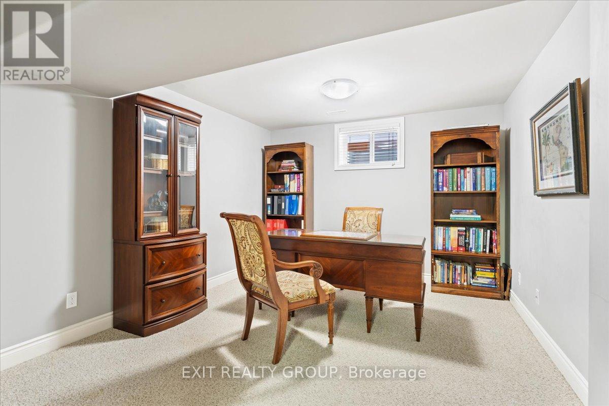 14 Cavendish Drive, Belleville (Thurlow Ward), ON - Indoor