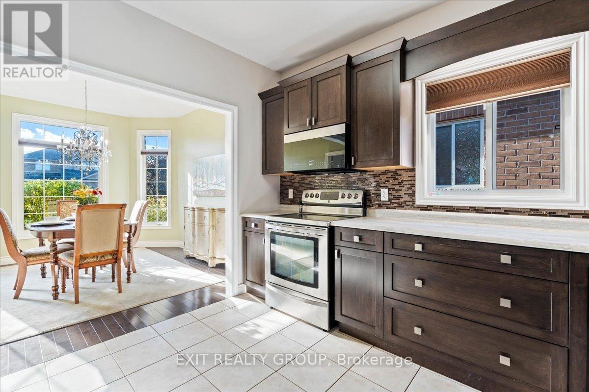 14 Cavendish Drive, Belleville (Thurlow Ward), ON - Indoor