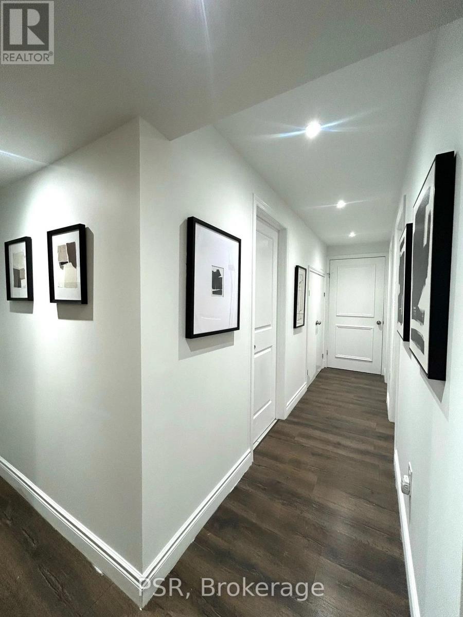 31 Monkton Circle, Brampton, ON - Indoor Photo Showing Other Room