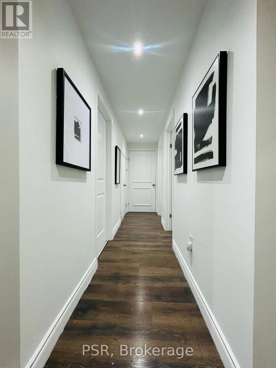 31 Monkton Circle, Brampton, ON - Indoor Photo Showing Other Room