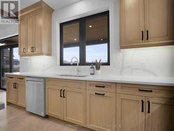 Photos are of model & show upgrades not included. -