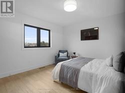 Photos are of model & show upgrades not included. -