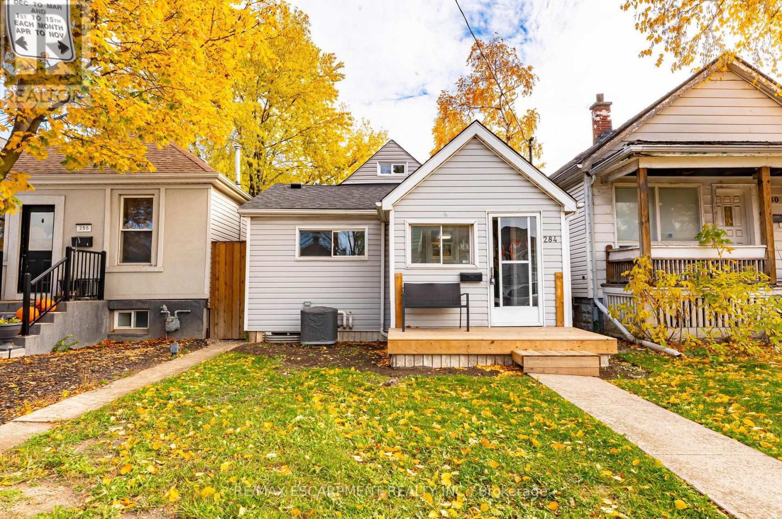 284 Paling Avenue, Hamilton, ON - Outdoor With Deck Patio Veranda With Facade